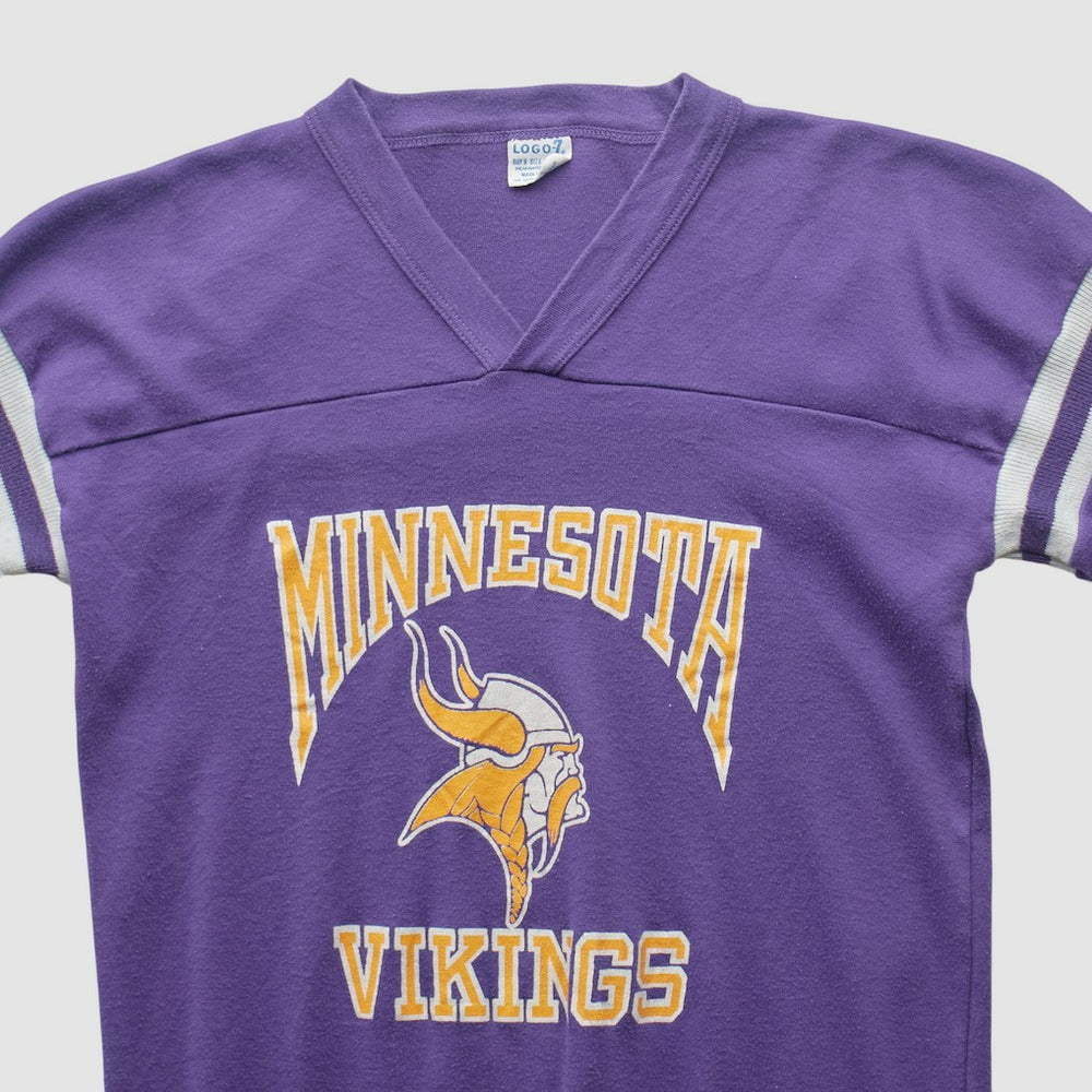 Minnesota Vikings Logo 7 90s T-shirt | NFL Sale