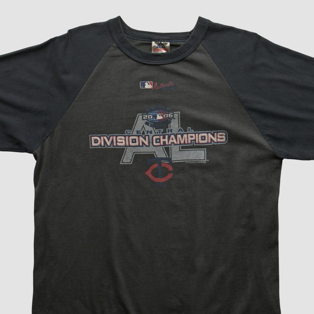Minnesota Twins Alstyle Apparel 2006 T-shirt - MLB T-shirts
