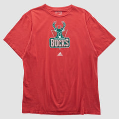 Red Milwaukee Bucks 2010s T-shirt | NBA