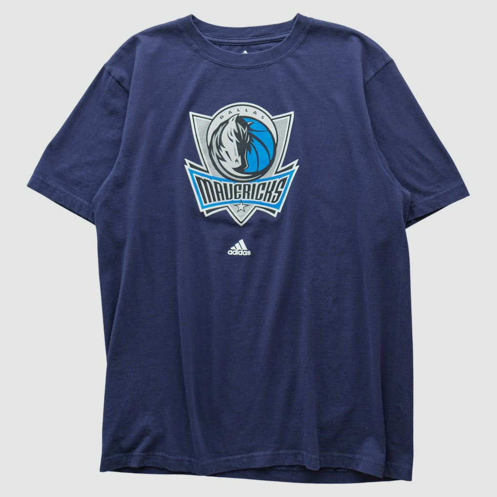 Navy Dallas Mavericks 2000s T-shirt sale | NBA