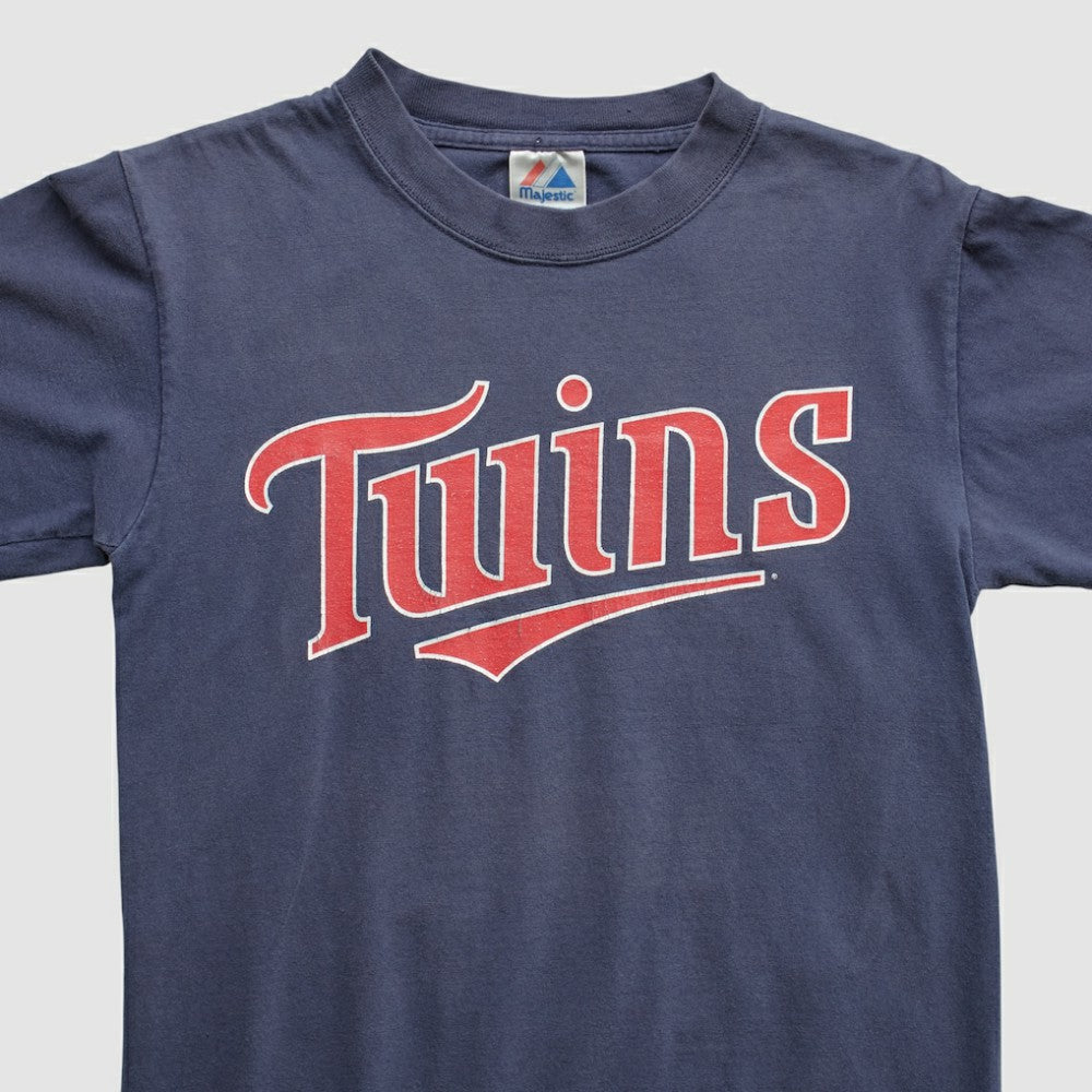 Minnesota Twins Majestic 2000s T-shirt - MLB T-shirts
