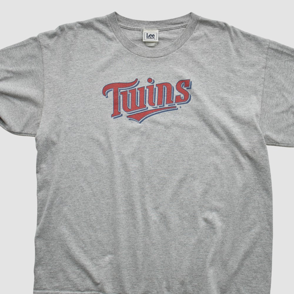 Minnesota Twins Lee Apparel 2000s Long Sleeve T-shirt - MLB T-shirts