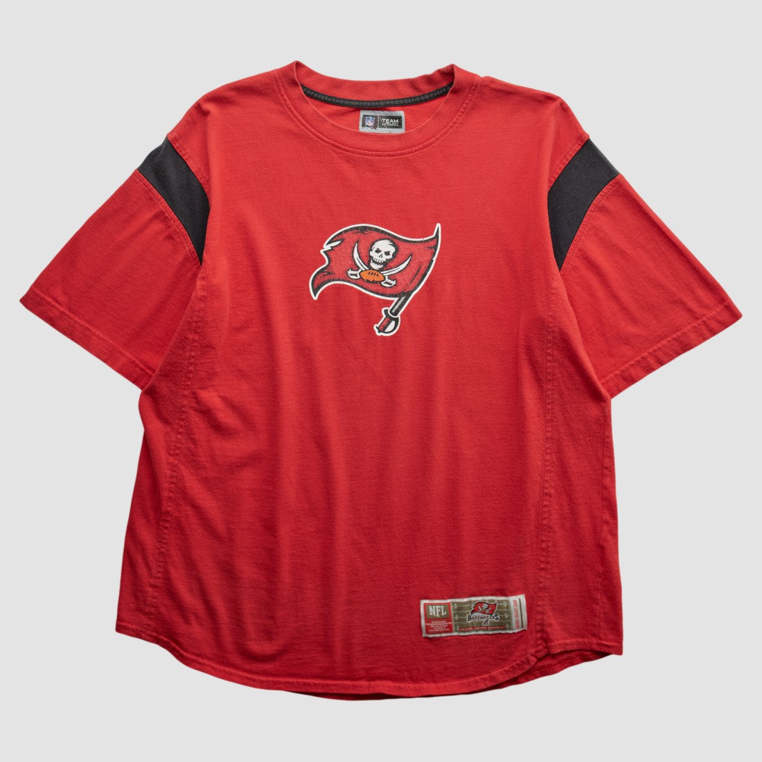 Tampa Bay Buccaneers NFL 2000s T-shirt | NFL On sale