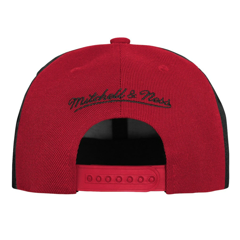 Black Chicago Bulls Youth Mascot Snapback Hat | NBA