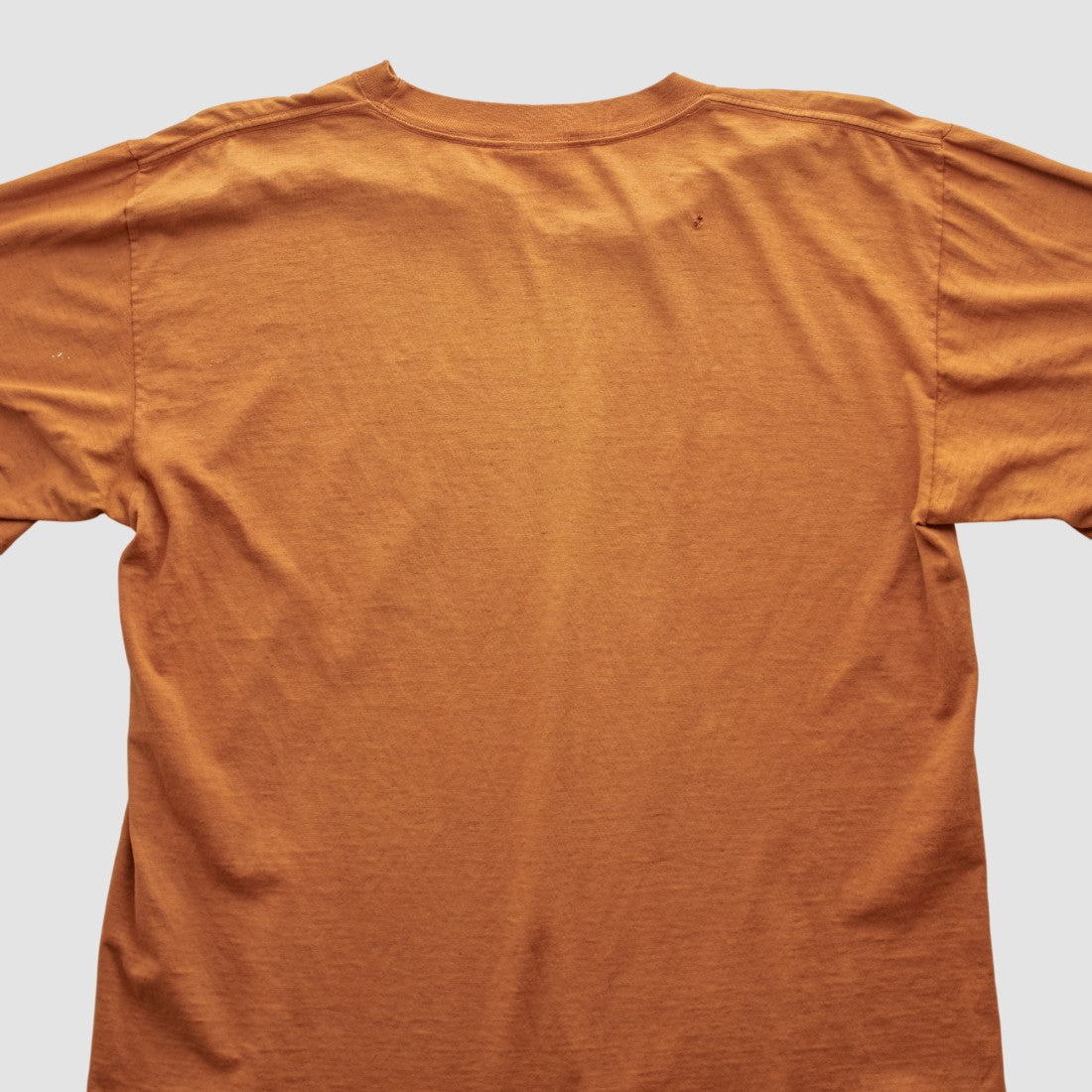 Dallas Cowboys Trench 90s T-shirt | NFL Outlet