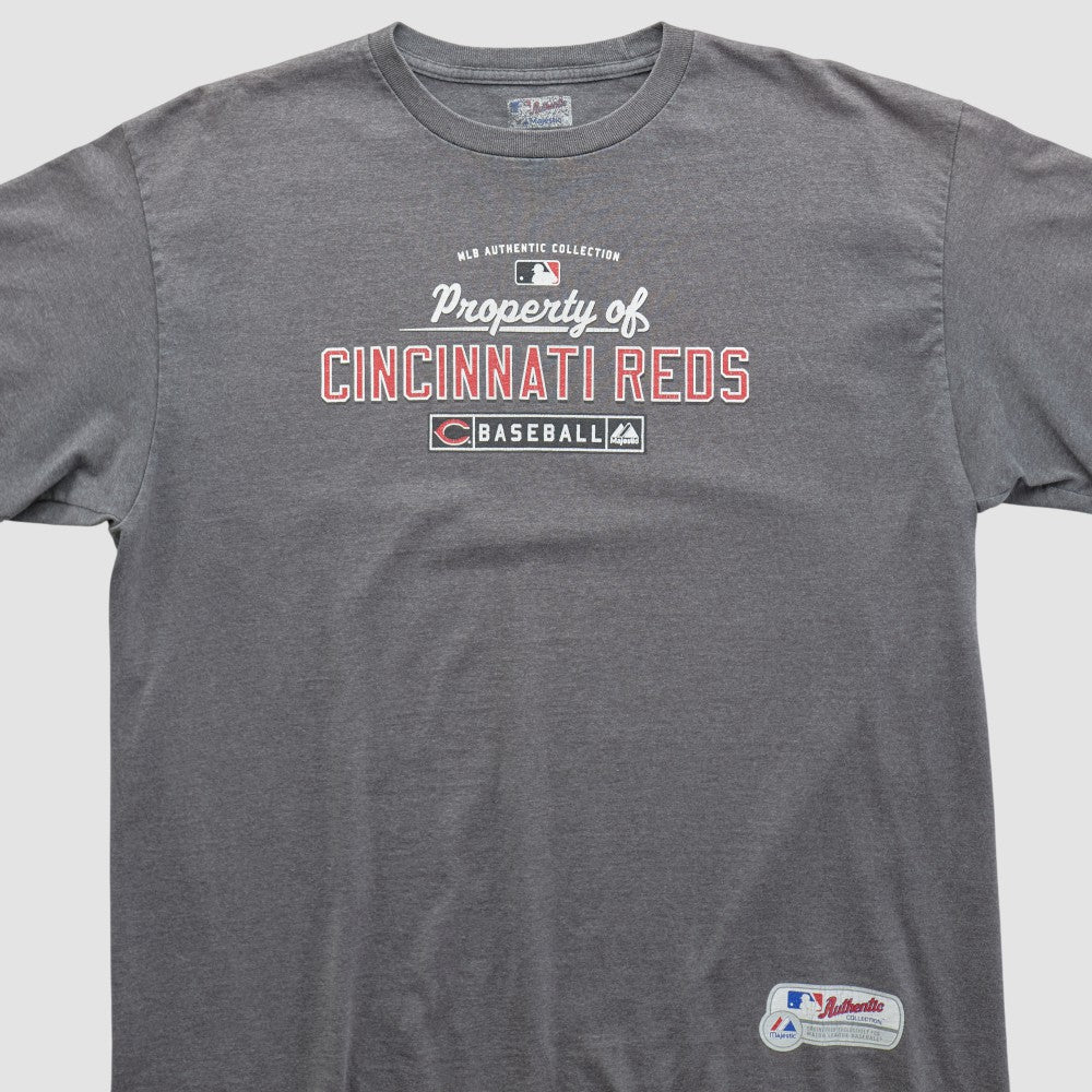 Cincinnati Reds Majestic 2000s T-shirt - MLB T-shirts