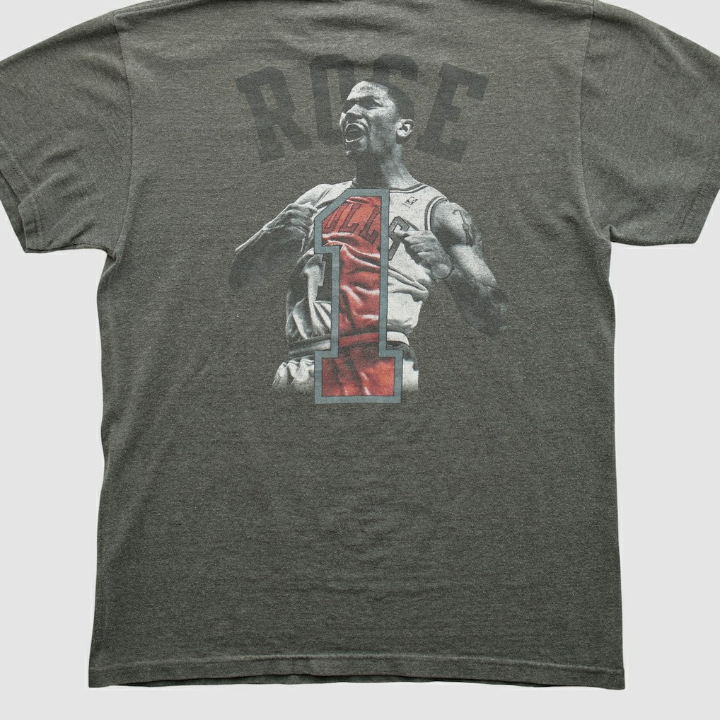 Dark Heather Gray Chicago Bulls Majestic 2000s T-shirt sale | NBA