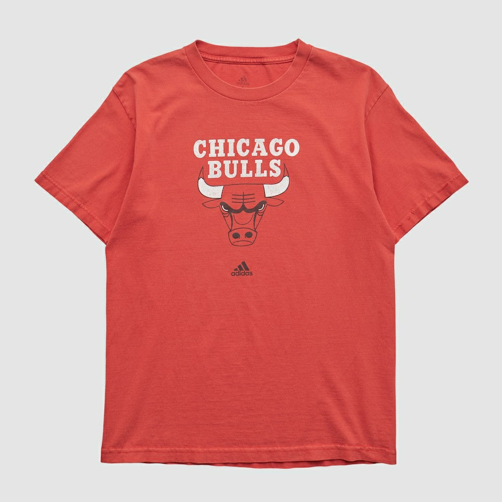 Red Chicago Bulls 2000s T-shirt sale | NBA
