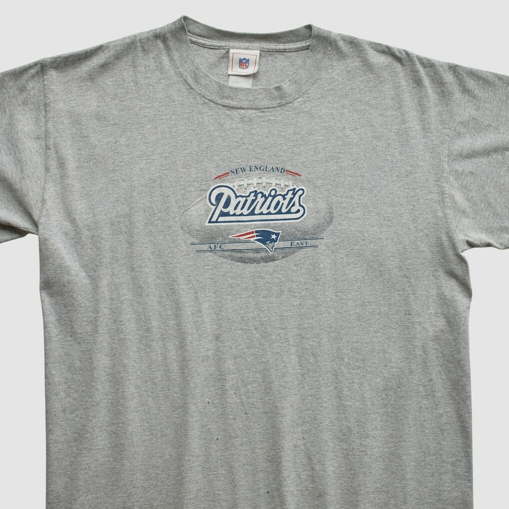 New England Patriots NFL 2000s T-shirt | NFL Near me
