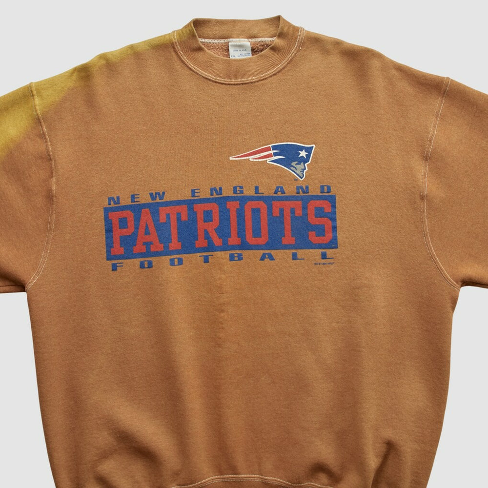 New England Patriots Salem Sportswear 1996 Pullover Sweatshirt | NFL Outlet