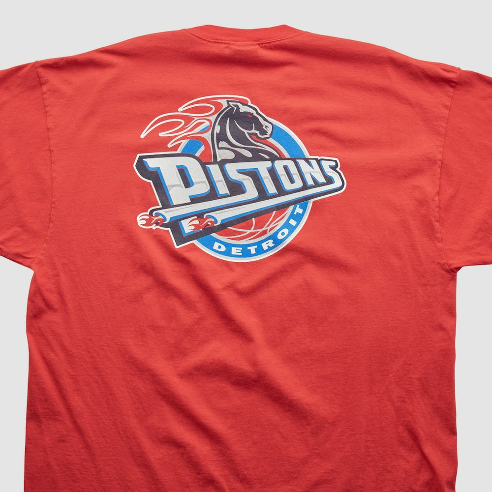 Red Detroit Pistons Reebok 2000s T-shirt sale | NBA
