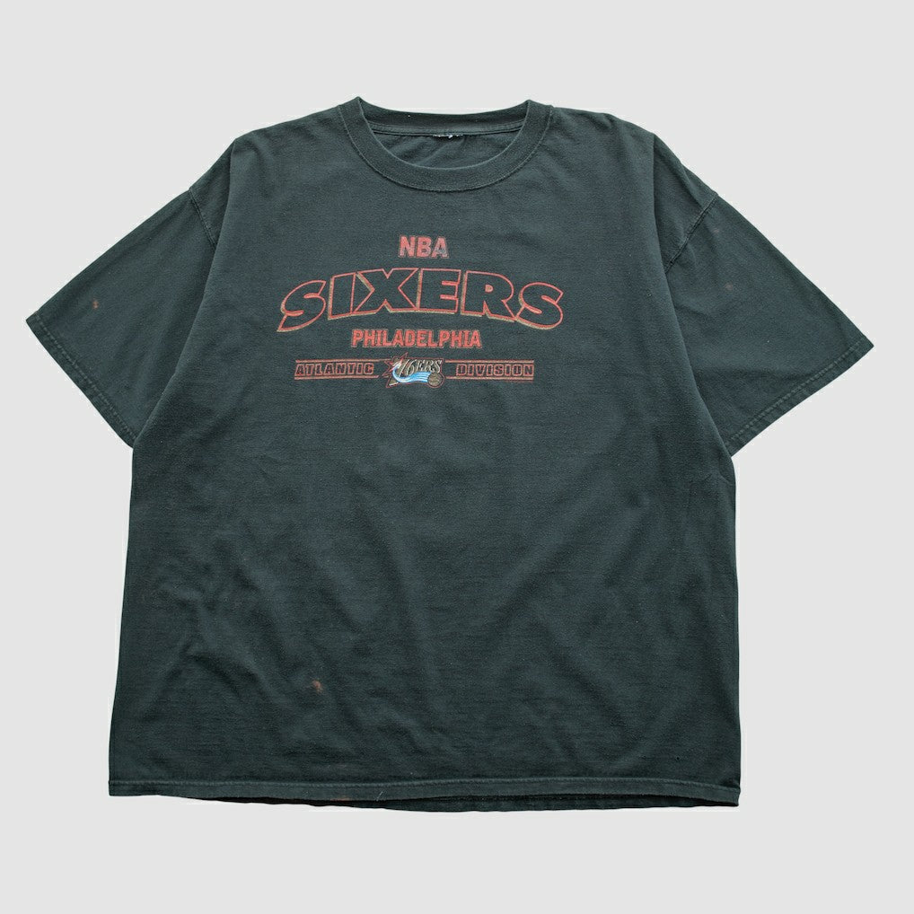 Black Philadelphia 76ers 2000s T-shirt | NBA