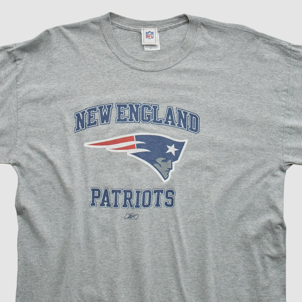 New England Patriots NFL 2000s Long Sleeve T-shirt | NFL Near me