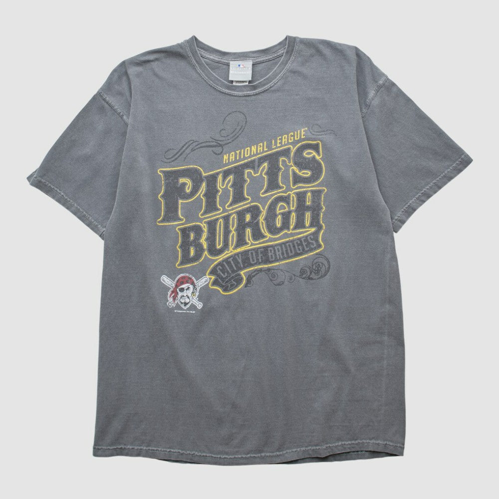 Pittsburgh Pirates Genuine Merchandise 2000s T-shirt - MLB T-shirts