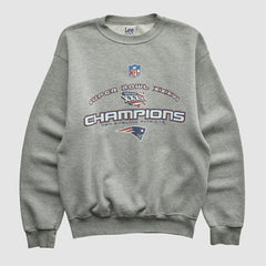 New England Patriots Lee Sport 2002 Pullover Sweatshirt | NFL Outlet