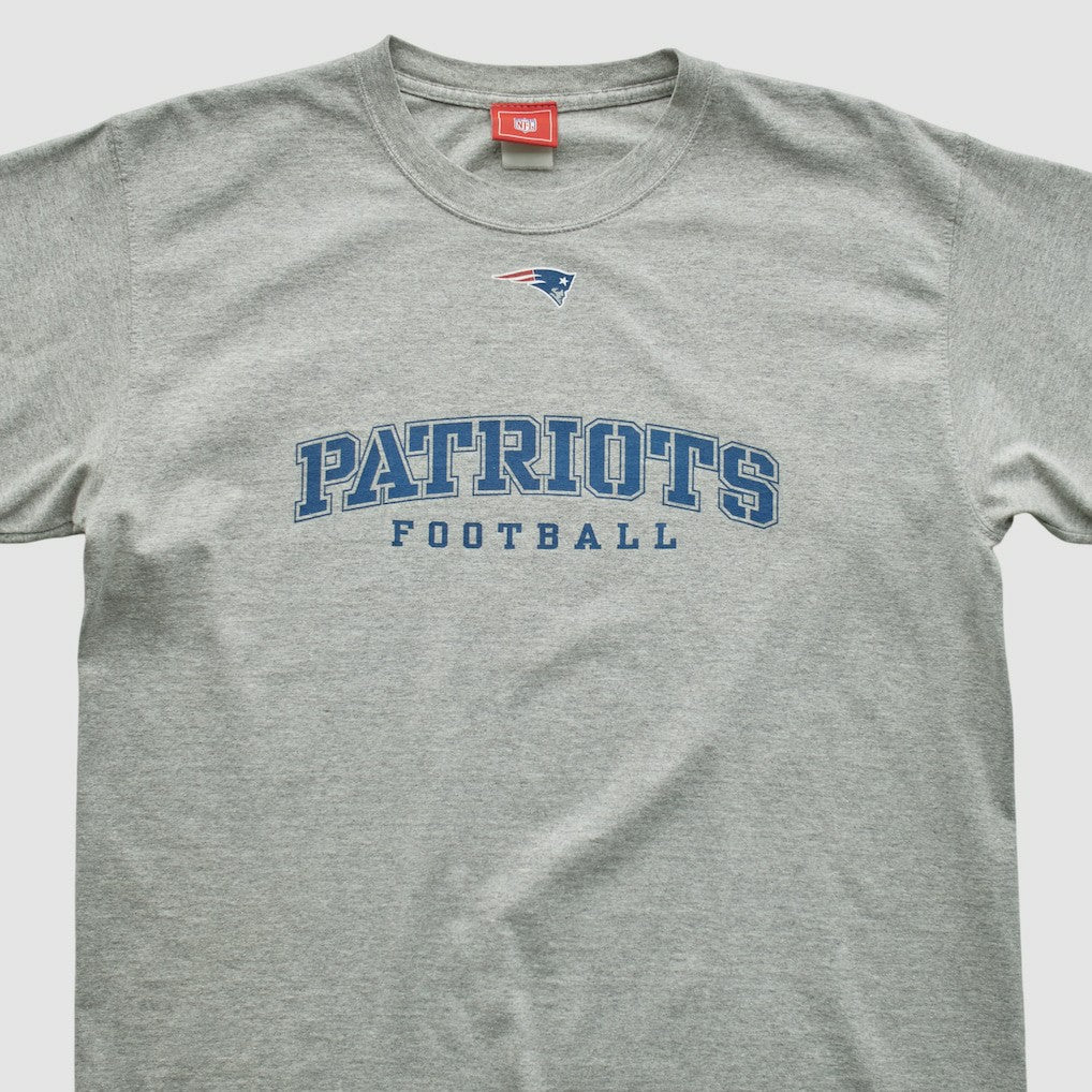 New England Patriots NFL 2000s T-shirt | NFL Outlet