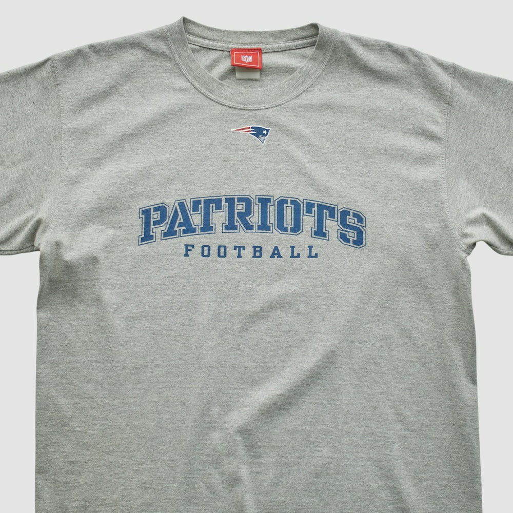 New England Patriots NFL 2000s T-shirt | NFL Outlet