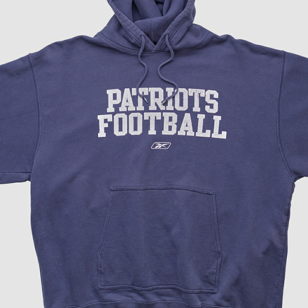 New England Patriots Reebok 2000s Hooded Pullover Sweatshirt | NFL Outlet