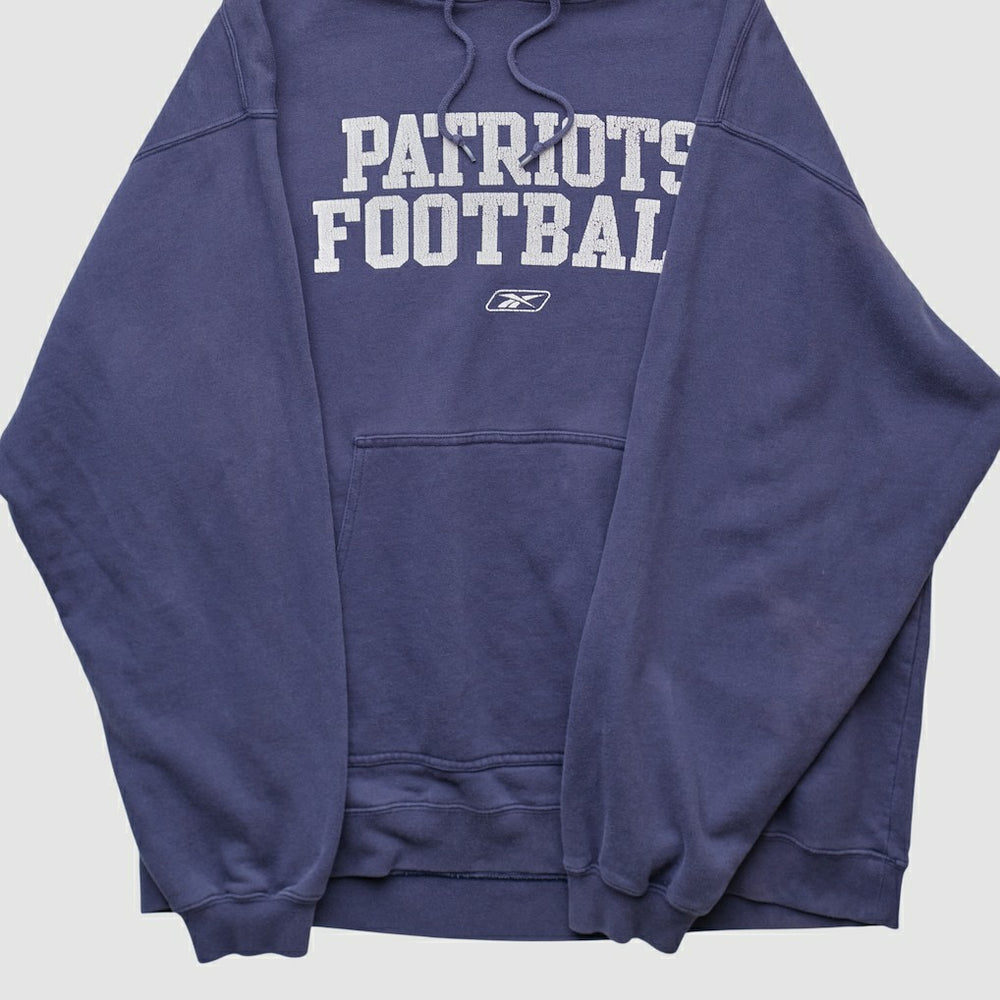 New England Patriots Reebok 2000s Hooded Pullover Sweatshirt | NFL Outlet