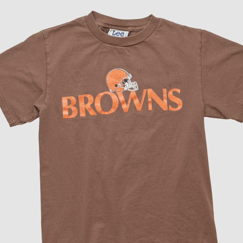 Cleveland Browns Lee Apparel 90s T-shirt | NFL On sale