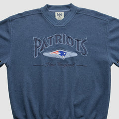 New England Patriots Lee Apparel 90s Pullover Sweatshirt | NFL On sale
