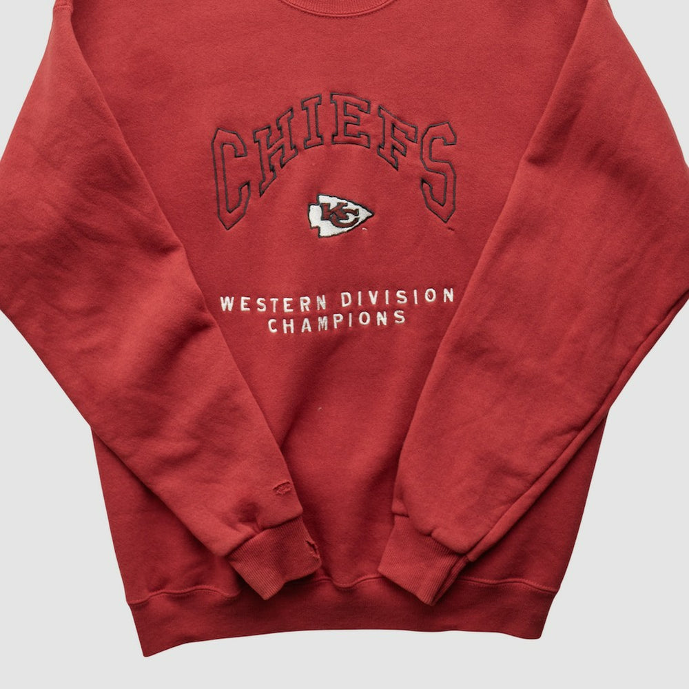 Kansas City Chiefs Lee Apparel 90s Pullover Sweatshirt | NFL New