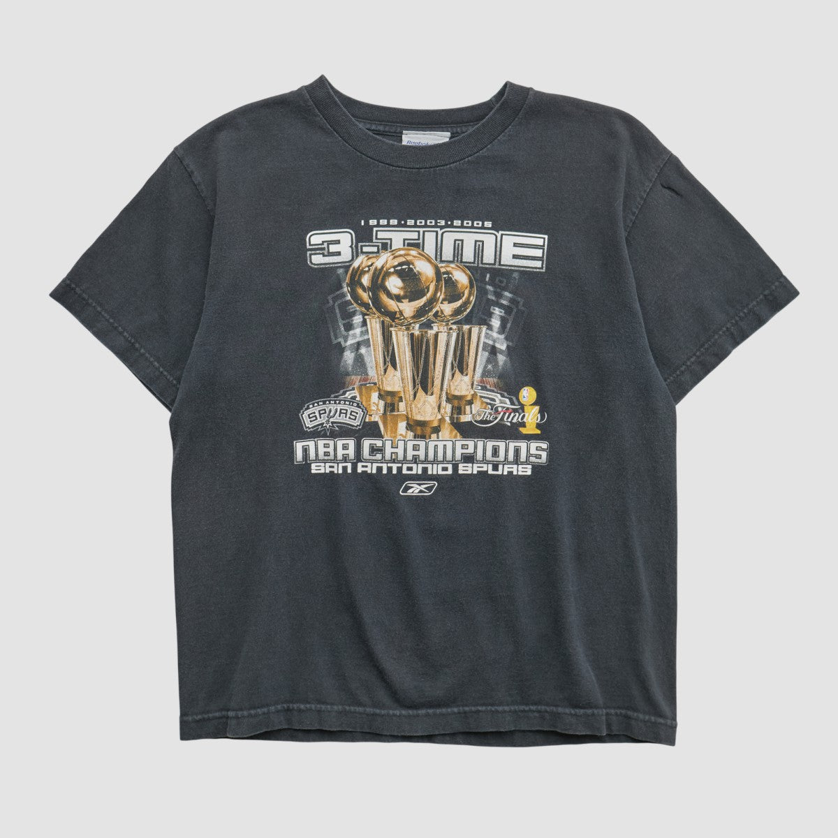 Black San Antonio Spurs Reebok 2005 T-shirt | NBA