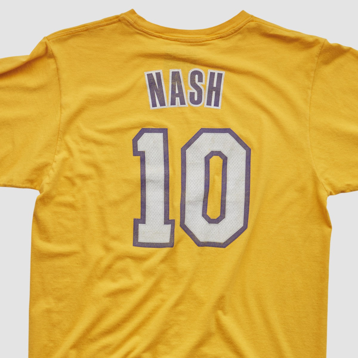 Yellow Los Angeles Lakers 2010s T-shirt | NBA