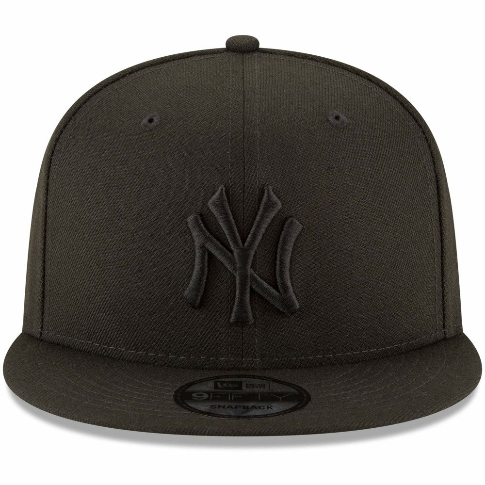 New York Yankees New Era Black on Black 9FIFTY Team Snapback Adjustable Hat - MLB Hats