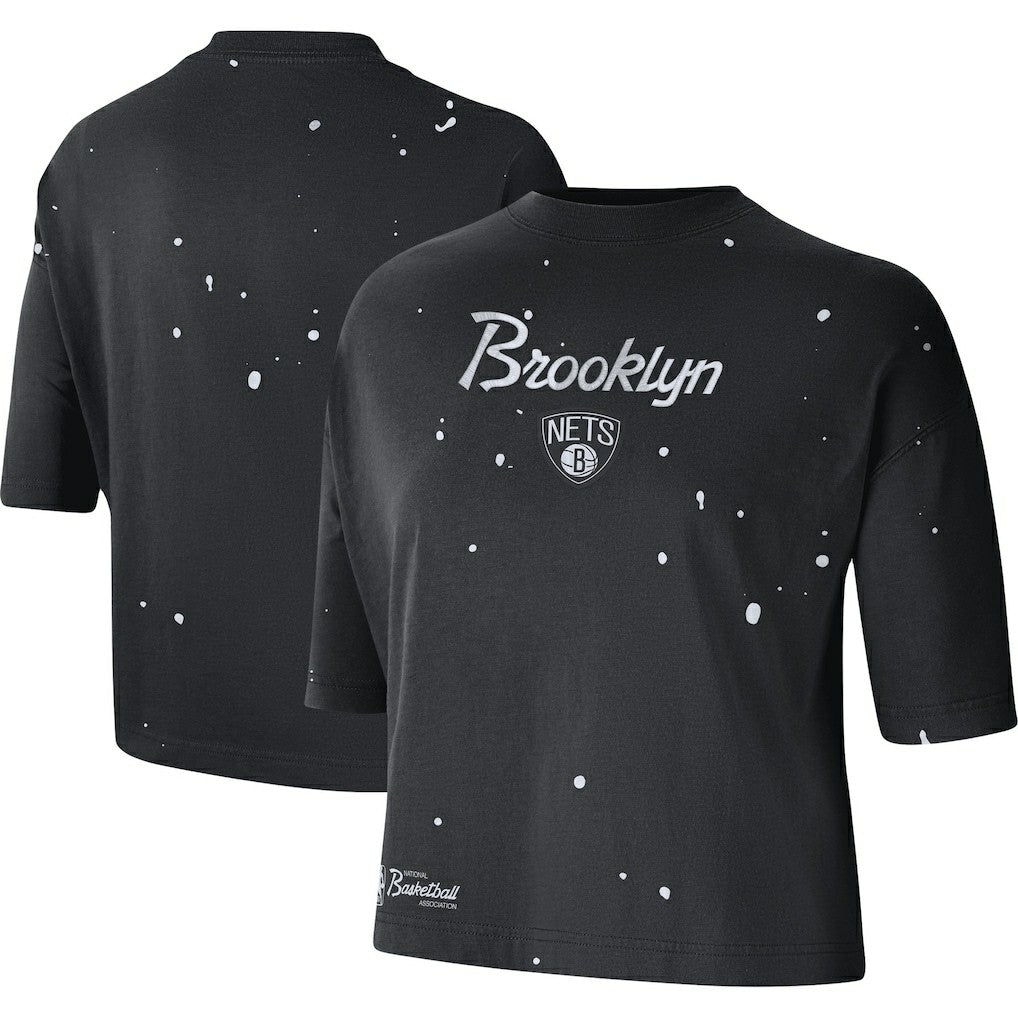 Black Brooklyn Nets Women's Courtside Splatter Cropped T-Shirt | NBA