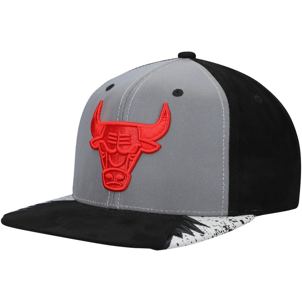 Silver/Gray Chicago Bulls Day 5 Snapback Hat | NBA