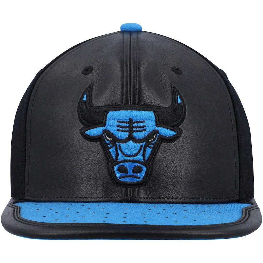 Black/Royal Chicago Bulls Day One Snapback Hat | NBA
