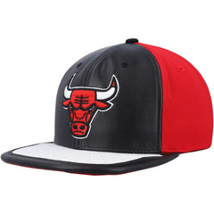 Black/White Chicago Bulls Day One Snapback Hat | NBA