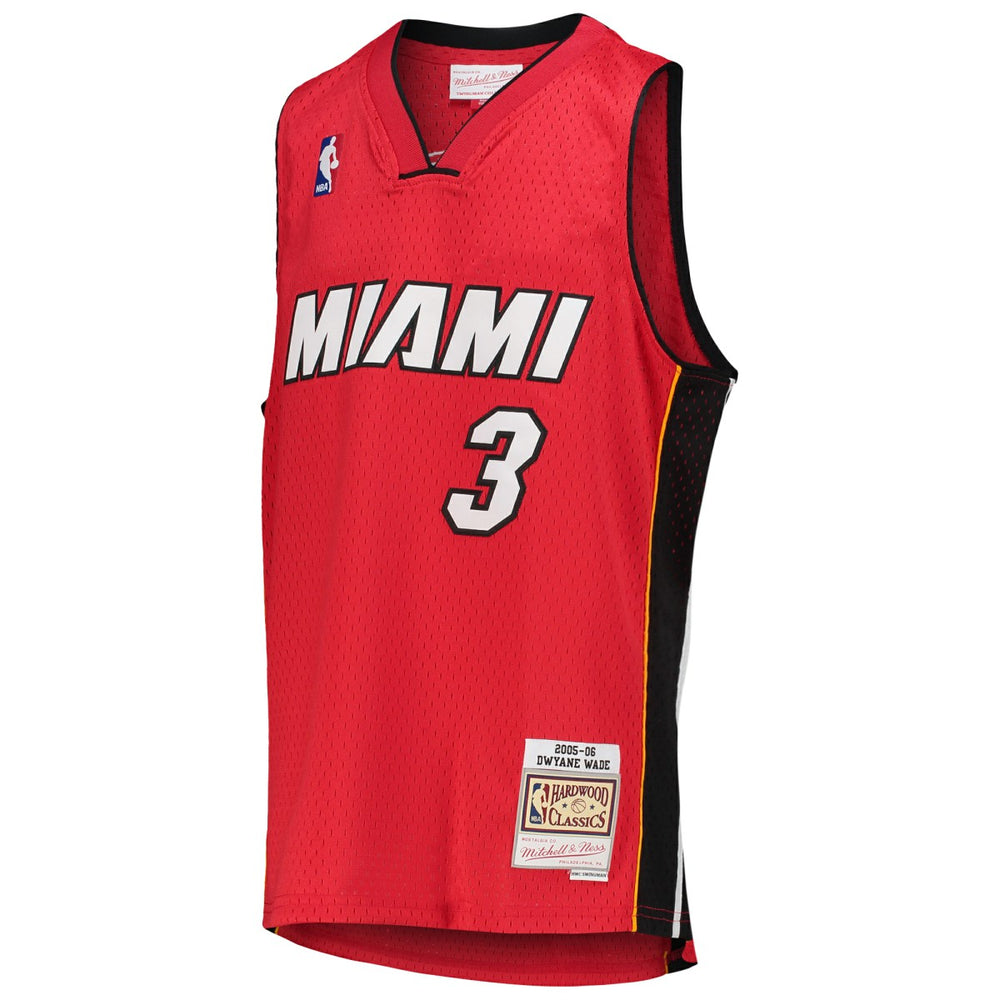 Red Dwyane Wade Miami Heat Youth 2005/06 Hardwood Classics Swingman Jersey | NBA