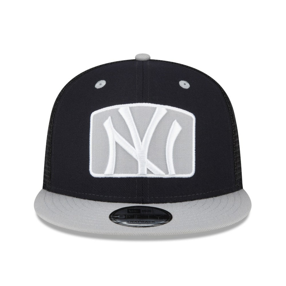 New York Yankees New Era Logo Zoom Trucker 9FIFTY Snapback Hat - MLB Hats