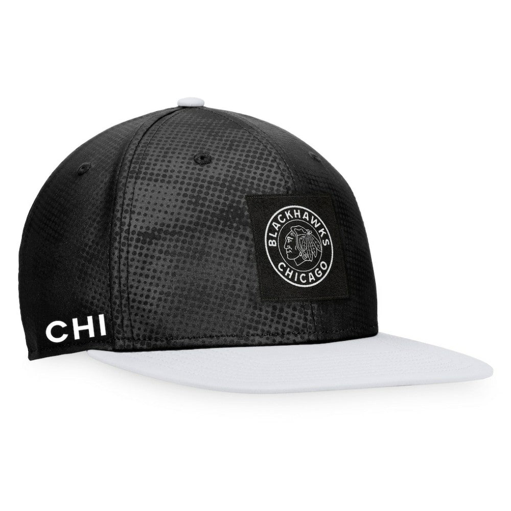 Chicago Blackhawks Fanatics Authentic Pro Alternate Logo Snapback Hat -  NHL Hats