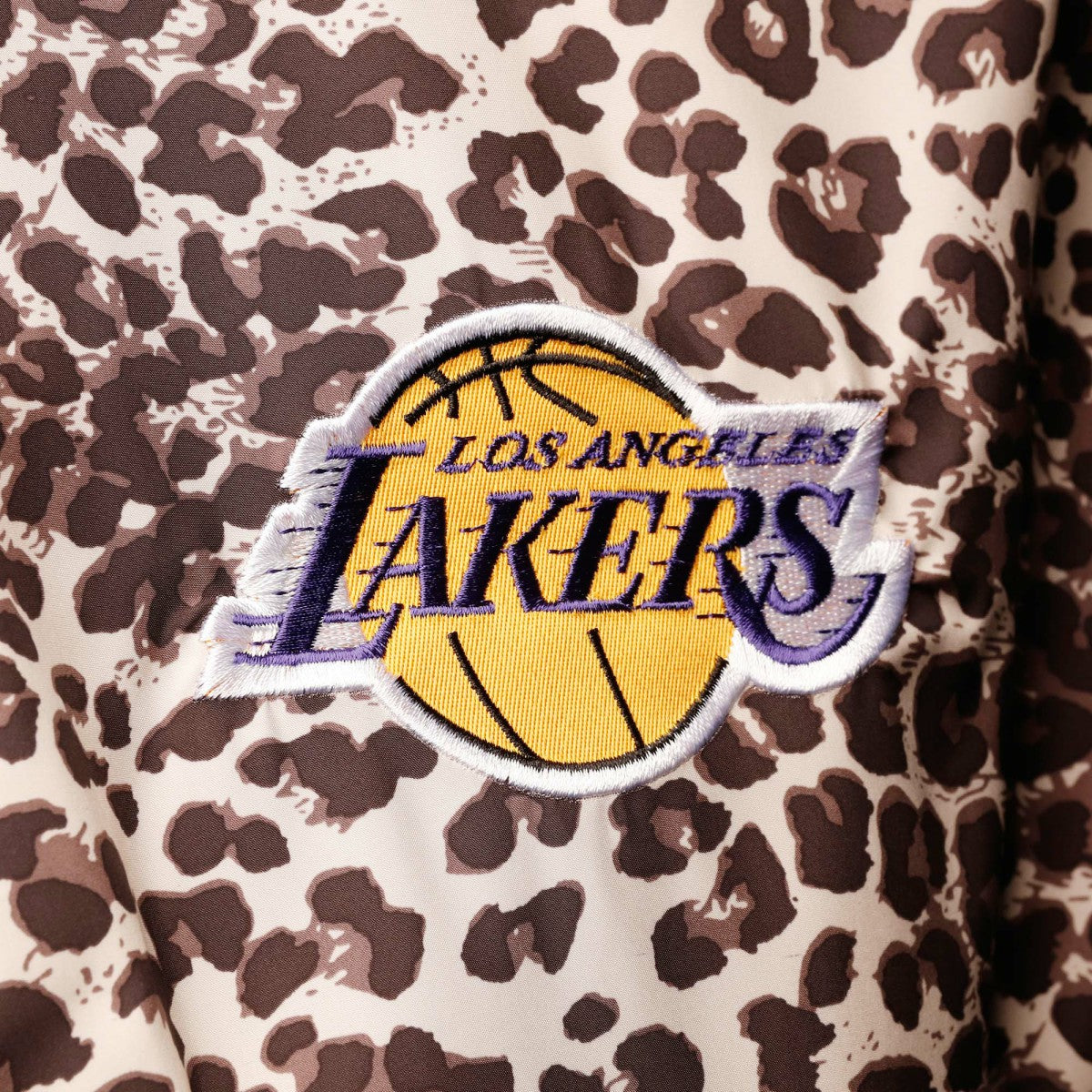 Leopard Los Angeles Lakers DKNY Sport Women's Gabriella Windbreaker Half-Zip Hoodie | NBA