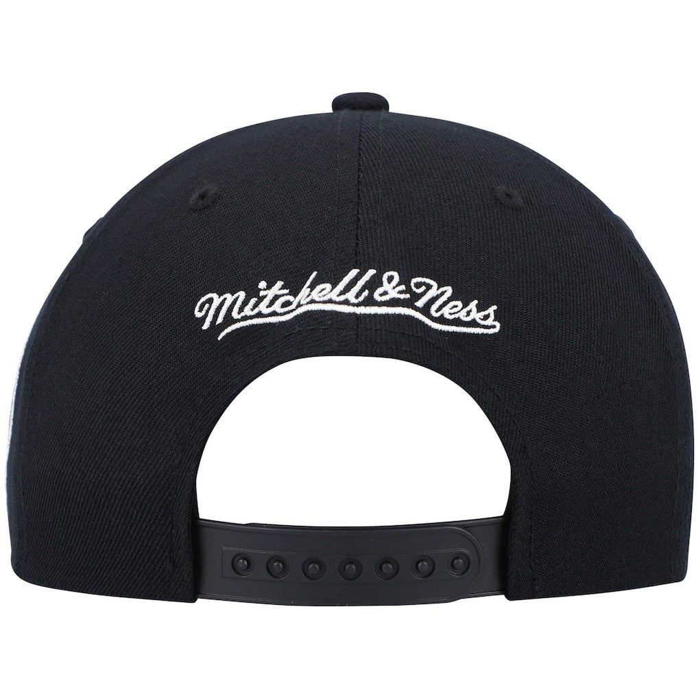 Black Brooklyn Nets Hardwood Classics Script 2.0 Snapback Hat | NBA