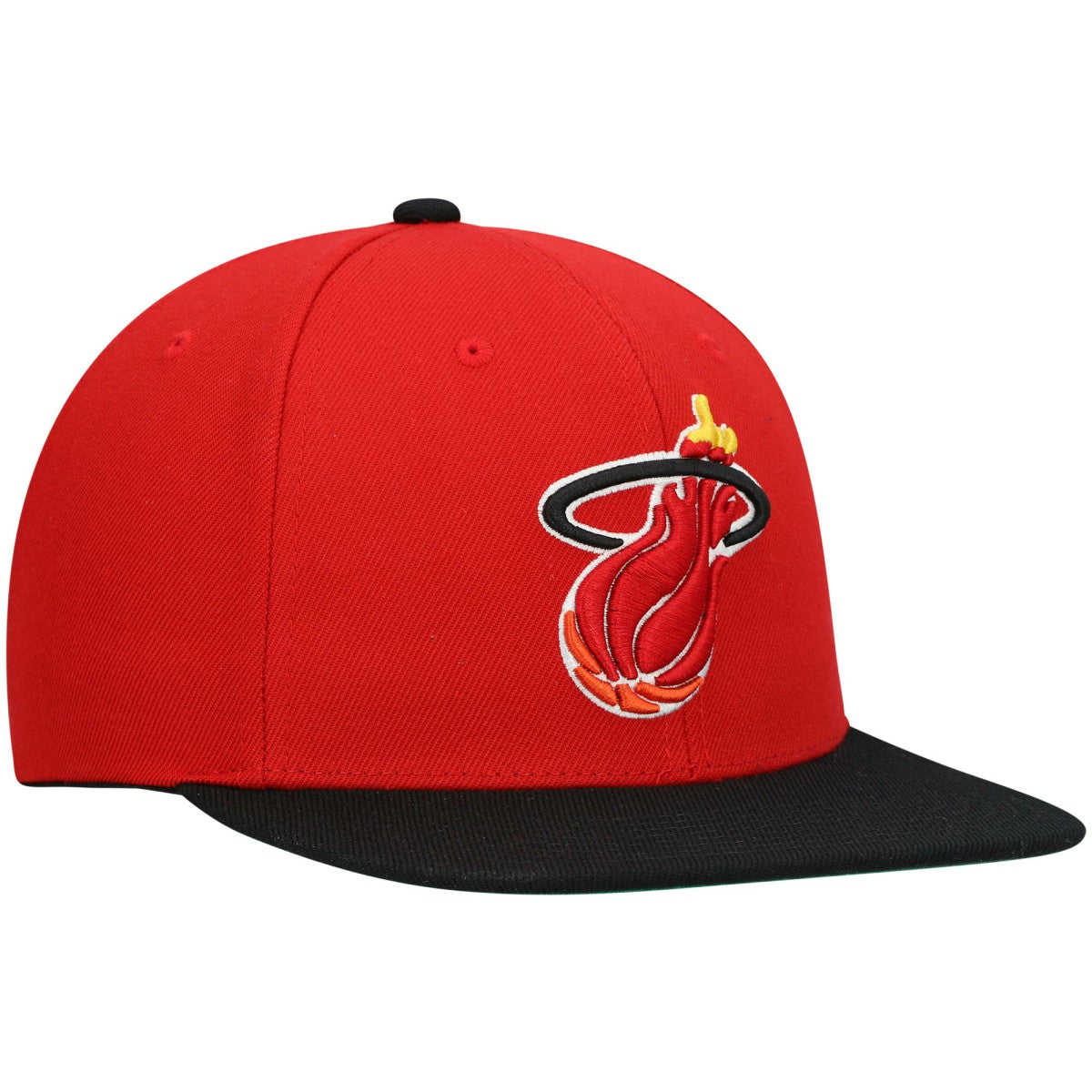 Red/Black Miami Heat Hardwood Classics Team Two-Tone 2.0 Snapback Hat | NBA