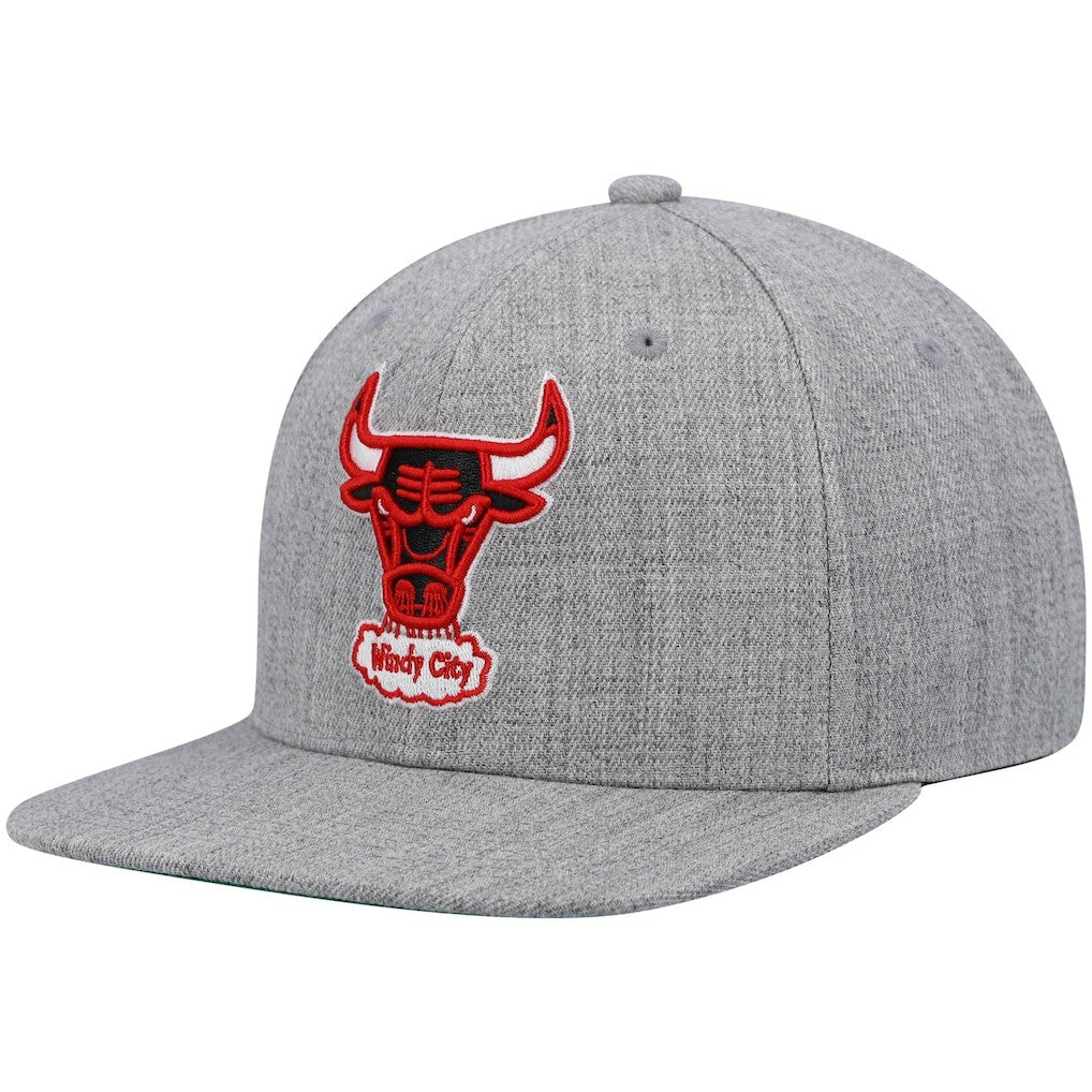 Heathered Gray Chicago Bulls Hardwood Classics Team 2.0 Snapback Hat | NBA