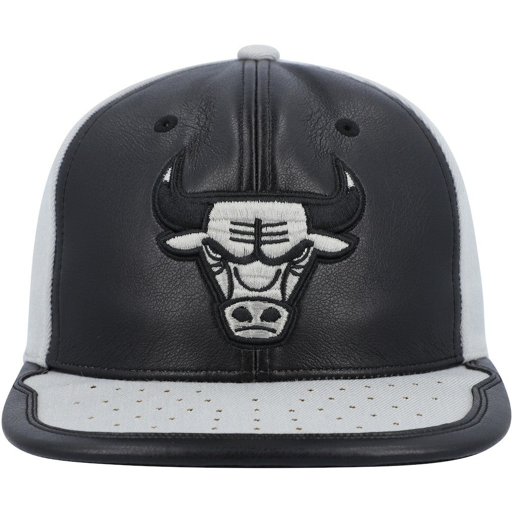 Black/Gray Chicago Bulls Day One Snapback Hat | NBA