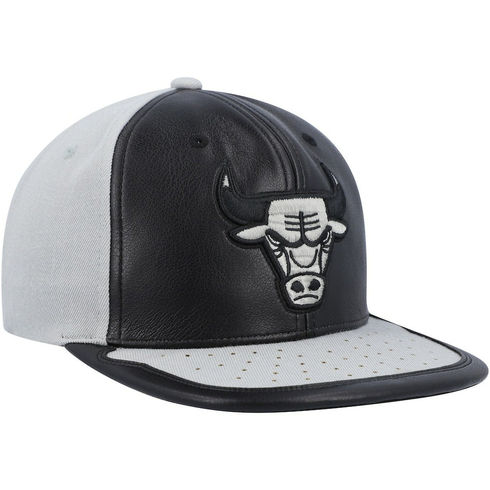 Black/Gray Chicago Bulls Day One Snapback Hat | NBA
