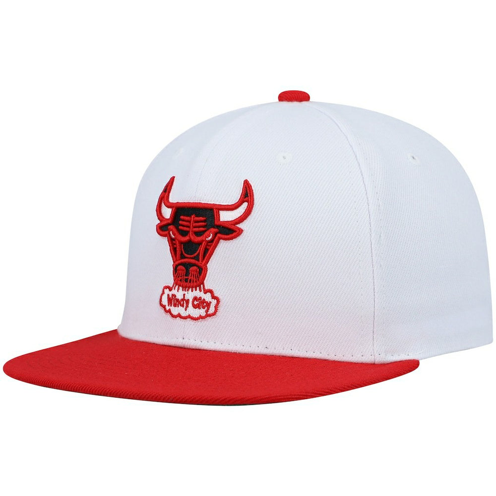 White/Red Chicago Bulls Hardwood Classics Snapback Hat | NBA