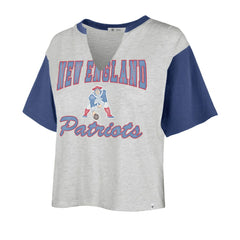 New England Patriots '47 Women's Sandy Daze Dolly V-Neck Cropped T-Shirt | NFL New