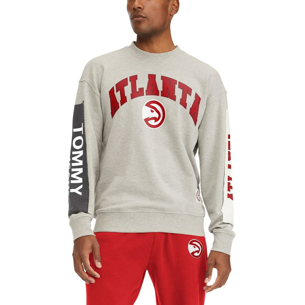 Gray Atlanta Hawks Tommy Jeans James Patch Pullover Sweatshirt | NBA