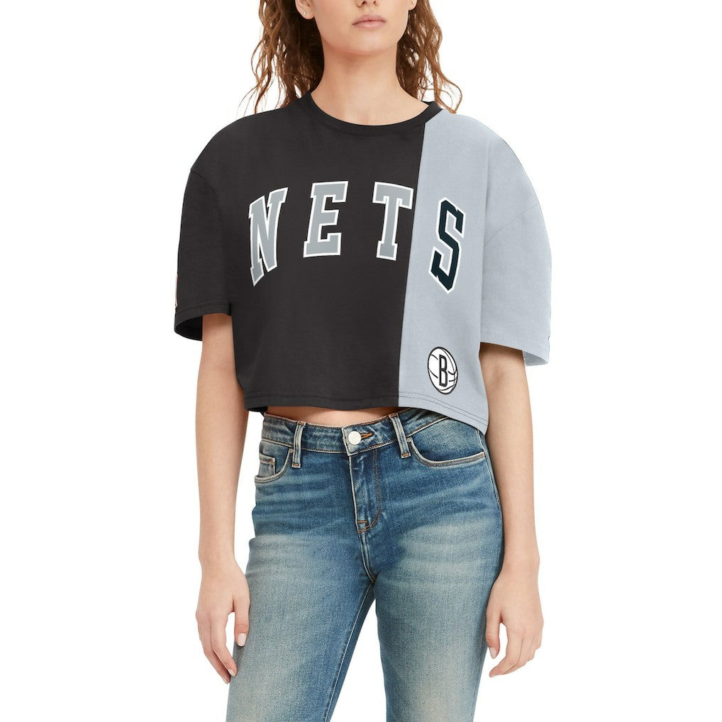 Black/White Brooklyn Nets Tommy Jeans Women's Betsy Relaxed Crop T-Shirt | NBA