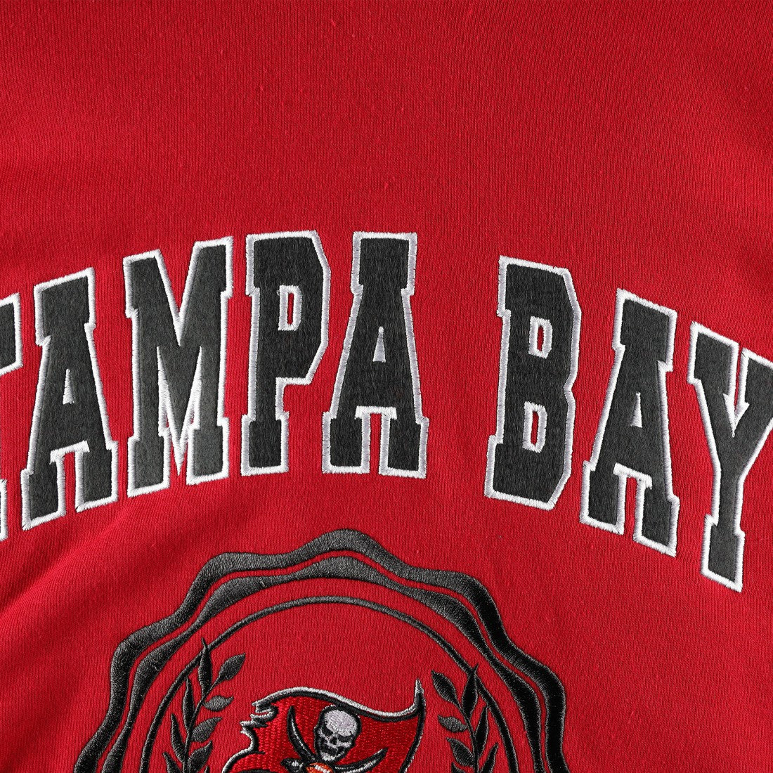 Tampa Bay Buccaneers Tommy Hilfiger Women's Becca Drop Shoulder Pullover Hoodie | NFL Online