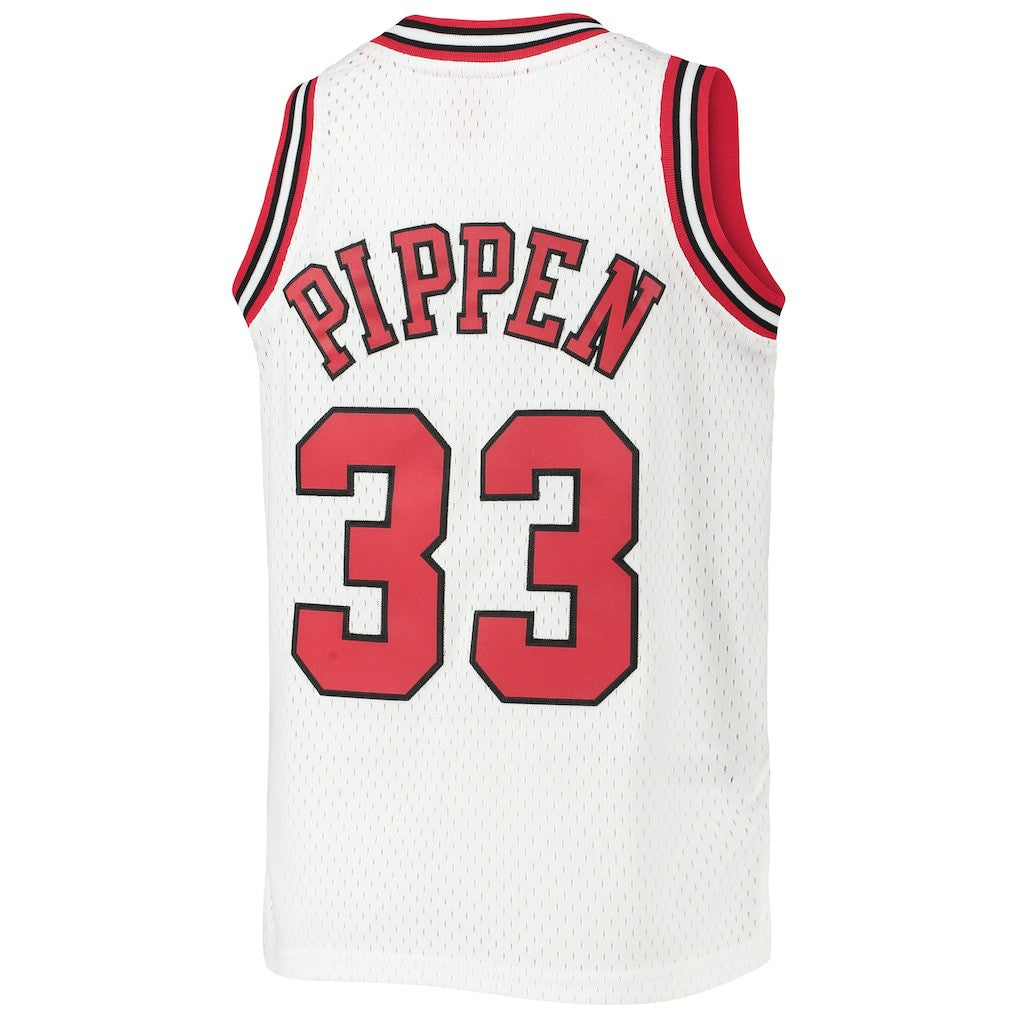 White Scottie Pippen Chicago Bulls Youth 1997/98 Hardwood Classics Swingman Jersey sale | NBA