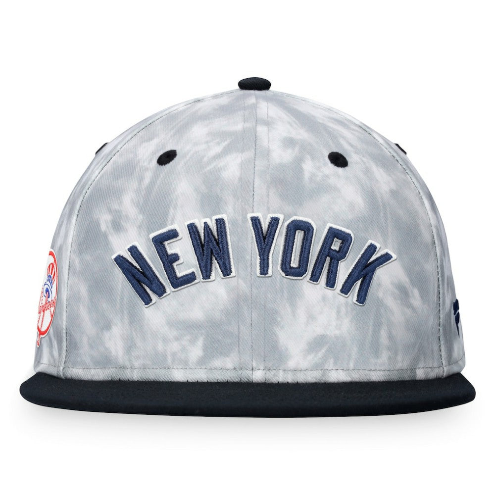 New York Yankees Fanatics Smoke Dye Fitted Hat - MLB Hats