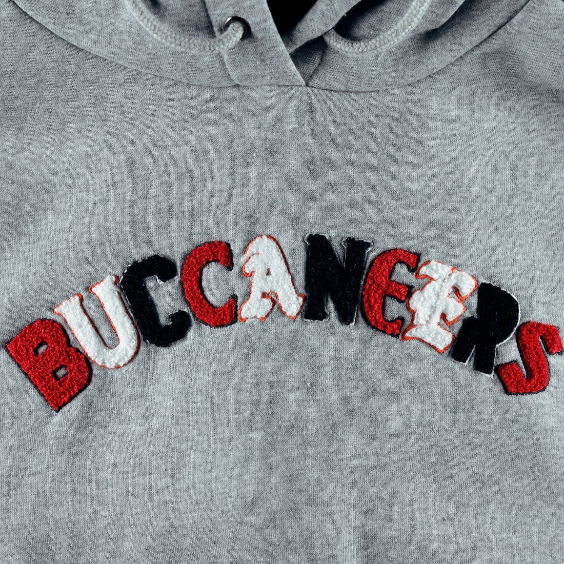Tampa Bay Buccaneers The Wild Collective Women's Cropped Pullover Hoodie | NFL US